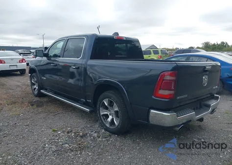 2021 Ram 1500 Laramie 4X4 5'7 Box z USA, uszkodzony, nr VIN 1C6SRFJT8MN729101